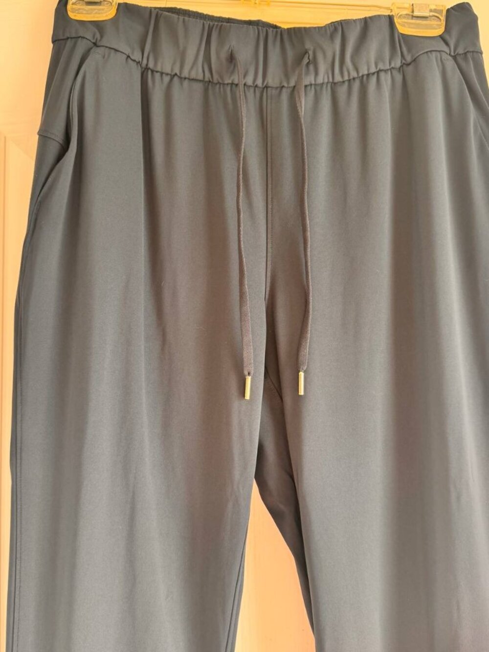 Women’s Stretchy Wrinkle-Free Fabric Straight Leg Pants - Size Small/Medium - Picture 2 of 4